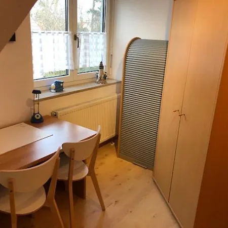 Apartment Schulstrasse 10a *